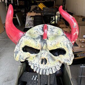 Skull Mask W/ Red Horns Halloween Cosplay Kids Small/Med